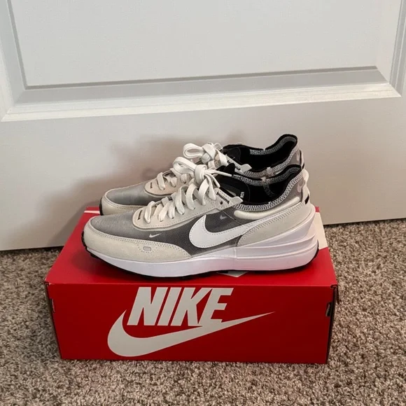 Nike Waffle One - Picture 2 of 7